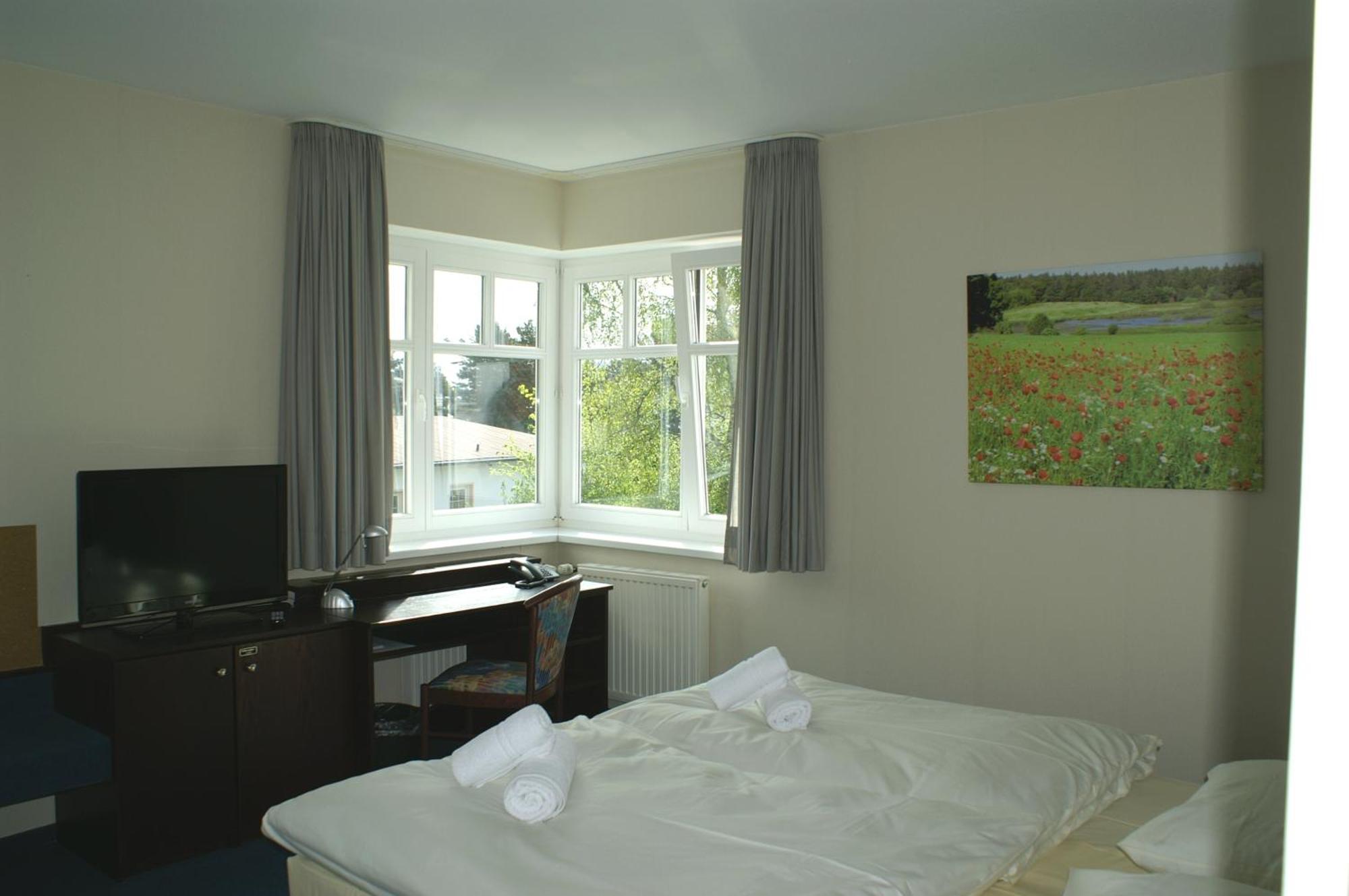 Hotel Strandpavillon บาเบอ ภายนอก รูปภาพ